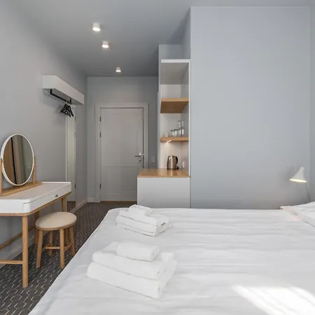 Roze Park Hotel *